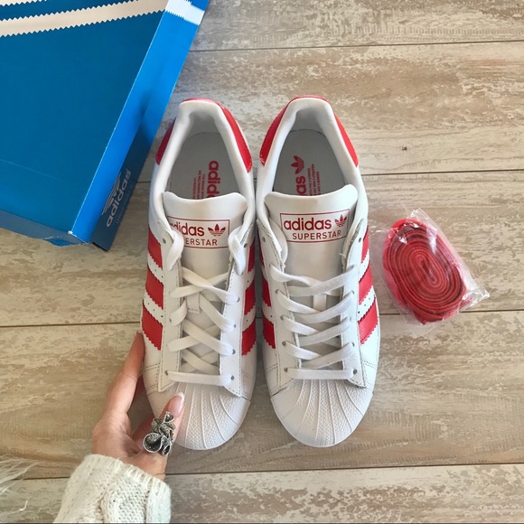 NWT Adidas Women’s Originals Superstar Shoes - Picture 2 of 7